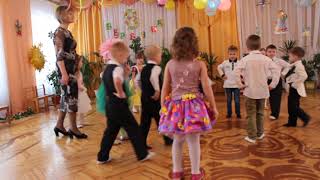 Весняний хоровод