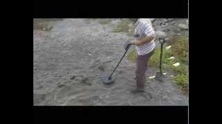 FAU-2 - pulse induction metaldetector - тест с 1 лев в много руден черен пясък