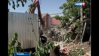 В Ростове начали сносить незаконно построенное здание на ул.Текучева