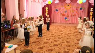 Танец с куклами "Доченька моя"