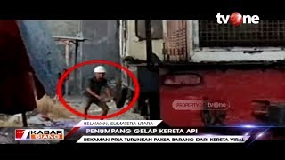 Viral! Aksi 'Bajing Loncat' Turunkan Paksa Barang dari Kereta Api di Medan