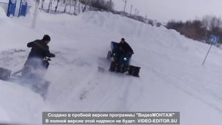 Иж планета и Муравей Чистят снег