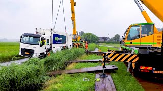 BERGING : Vrachtwagen zakt weg in de berm  (Volvo FE) ???