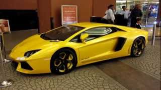 Lamborghini Aventador LP700-4 with custom rims