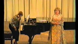 №38(а) Клуб искусств "Звуки и краски Голубого Дуная" Алла Соленкова (сопрано)