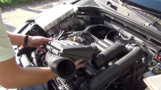 Замена воздушного фильтра на Skoda Octavia A7 1.2 TSI