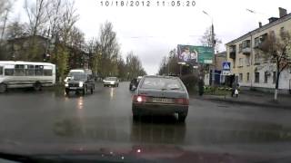 9ка таранит Нексию и скрывается с места ДТП в Ярославле