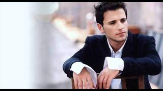 Nikos Vertis - An eisai ena asteri