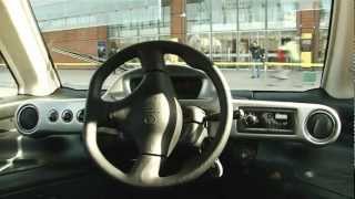 Voiture électrique MIA - plus rapide, plus écologique, plus technologique