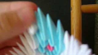 how to make a 3D origami peacock diamond-patterned tail