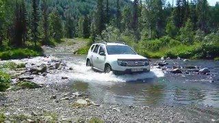 Рено Duster по бездорожью,  Ивановские озера, дорога после дождя