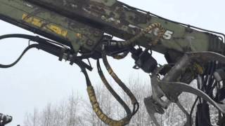 Крюк для крепления рукояти манипулятора Loglift F96 в транспортном положении  "над кабиной"