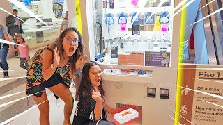 GASTEI 200 REAIS NA MÁQUINA DE PEGAR CELULAR! - JULIANA BALTAR