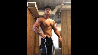 18 Year Old bodybuilder Connor Siddall physique update muscle flex