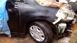 Nissan TIIDA  ремонт крыла,шпатлевка,замывка.
