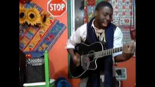 Guitaro 5000 bakes acoustic gangnam style cake upside down(lyrics)