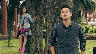 Soy Luna 2 - Luna a Matteo zpívají v parku Vives en Mí (Ep.13)