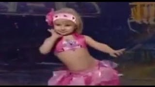 3 Yıllık bir kız "Ukrayna bir yetenek var" iyi DANS.
