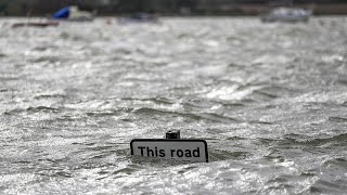La tempesta Ciara investe l'Europa e fa vittime e feriti
