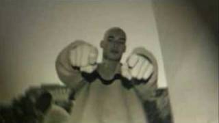 Buzz Eastwood - J'entraine la haine