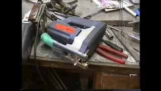 Лобзик электрический ручной Rebir 5202EM распиловка листового металла.