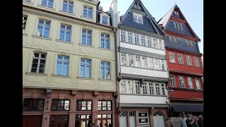 Frankfurt: Gang durch die rekonstruierte Altstadt am Römer und Dom.  reconstructed old town