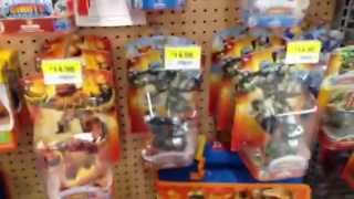Skylanders Giants Hunting Molten Hot Dog in Stock!