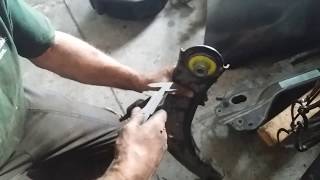 ПОЛИУРЕТАН. Qashqai Nissan Juke. Запрессовка сайлентблоков переднего рычага задних.