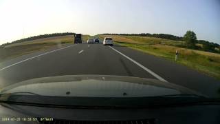 Убийцы на дорогах - Мазда в лобовой атаке