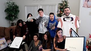INSANE CHRISTMAS GIFTS OPENING W/ MOLLY AND MY FAMILY!! | FaZe Rug
