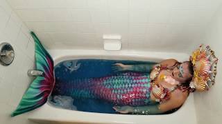 Magic Mermaid Tub Transformation!