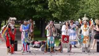 Индейская этническая музыка в Москве. Эквадорский ансамбль Camuendo Marka