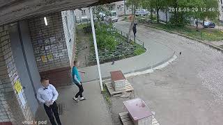Школота вышла на каникулы и решила оставить след в истории но получилось на двери. 1я серия
