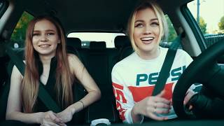 МАЛЫШКА В ПРИМЕРОЧНОЙ???