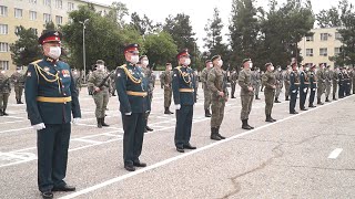 Российские военнослужащие в Таджикистане возложили цветы к мемориалу Героев 201 военной базы