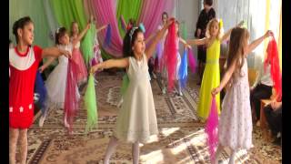 ПЕСНЯ ПОСВЯЩАЕТСЯ МАМАМ!!!Дети поют песню для мамочек!!!Смотреть всем как танцуют дети!!!