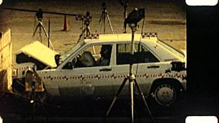 Mercedes 190 2.6 Crash test