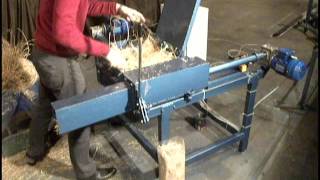 Фасовочно упаковочная установка сена и опилок / Hay and wood chips packing machine