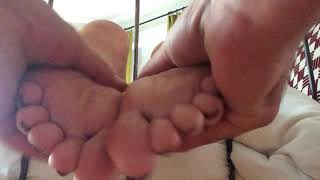 Tickling & Moisturizing Feet