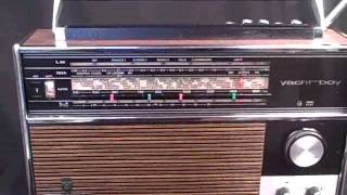 GRUNDIG YACHT BOY 210 WOOD