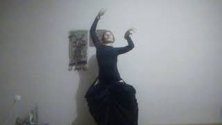 Folk tribal-fusion dance
