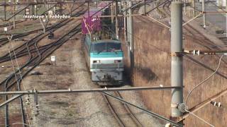 東京貨物ターミナル2　貨物列車出発　ISO・海上コンテナ等