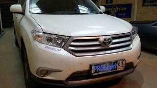 Toyota Highlander замена линз на биксеноновые Hella 3, установка ксенона