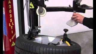 Corghi A2025LL + SP2300 pneumatic presser - bead breaker