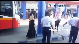 Heboh Wanita Bercadar Linglung, Membuat Panik Penumpang Bus