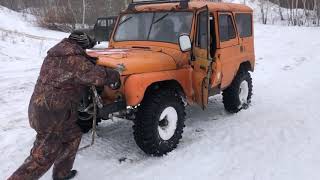 Снежный плен. Зимние покатушки на внедорожниках .