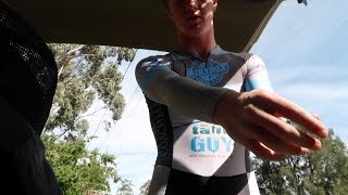 HOW TO WEAR A SKINSUIT