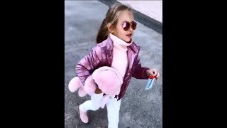 Элина Камирен. Саша! Ты всегда модная ? Да!!! )))