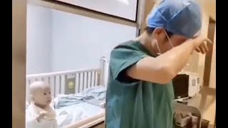 Sự thật đáng thương giữa đại dịch Corona - Không thể cầm được nước măt.