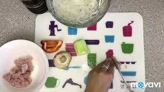 Wok с курицей и овощами